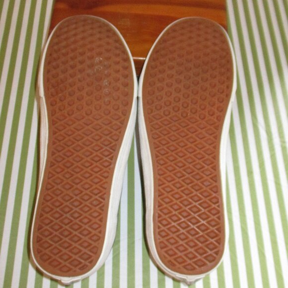 Vans Old Skool Sneakers - Picture 8 of 15